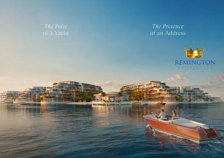 Waterfront arrival and yacht at Samana Collecta